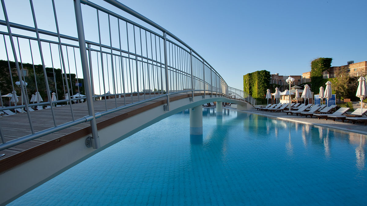 Bella Beach Hotel